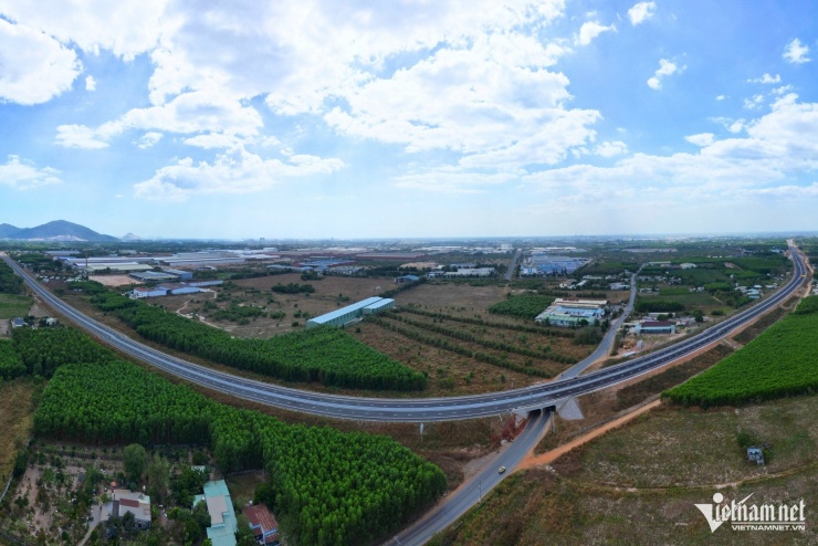 Cận cảnh cao tốc Biên Hòa – Vũng Tàu trước ngày thông xe - 13