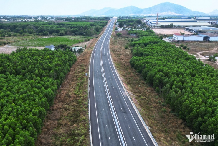 Cận cảnh cao tốc Biên Hòa – Vũng Tàu trước ngày thông xe - 11