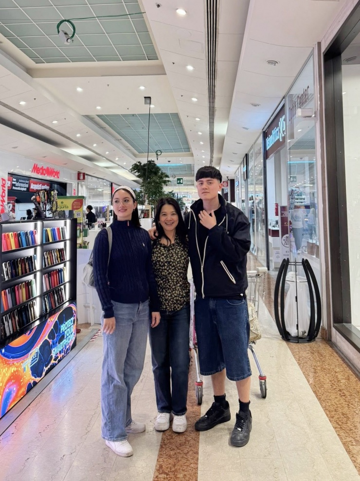 Ảnh sao 21/4: Nhã Phương muốn 'trọn đời nói nhiều' bên Trường Giang - 9