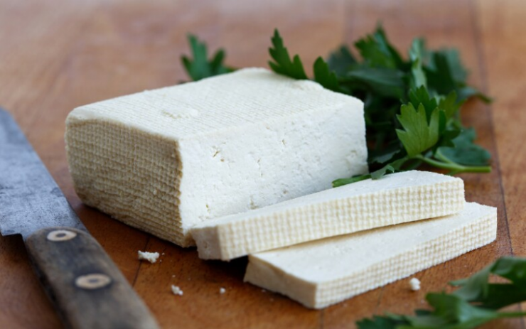 Rán đậu, nhớ chọn miếng có đặc điểm này đậu mới vàng ươm, giòn trong mềm ngoài lại chẳng lo bị nát bét - 2