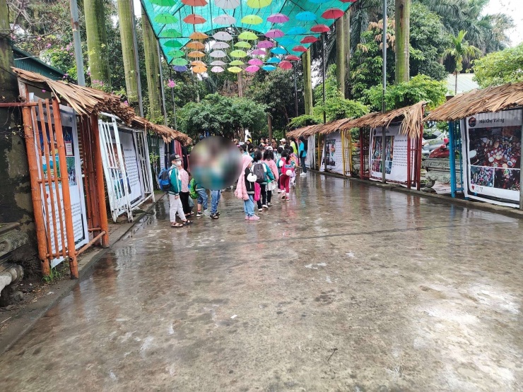 Bắt trẻ nhịn ăn, nhịn uống, hạn chế vệ sinh cá nhân có thể bị phạt đến 20 triệu đồng. Ảnh minh họa: PL.