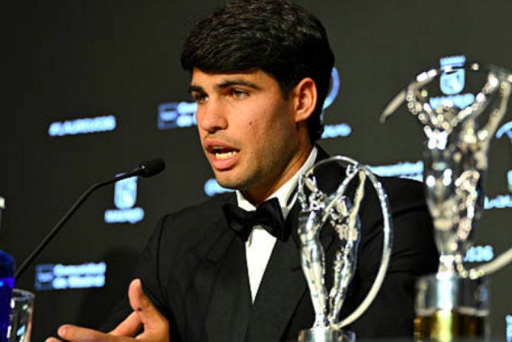 Alcaraz đoạt giải danh giá thể thao, nói về chấn thương và nguy cơ bỏ Roland Garros