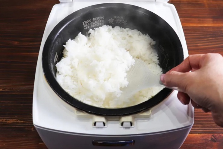 Sự thật ít biết về thói quen nhiều người mắc phải: Cất cơm trong tủ lạnh ăn dần - 2