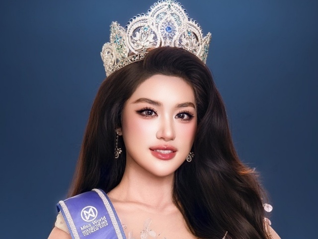 Phan Phương Oanh thi Hoa hậu Thế giới 2027 tại Tanzania