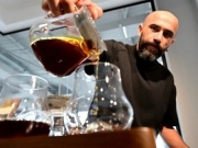 Ly cà phê giá 25 triệu đồng ở Dubai