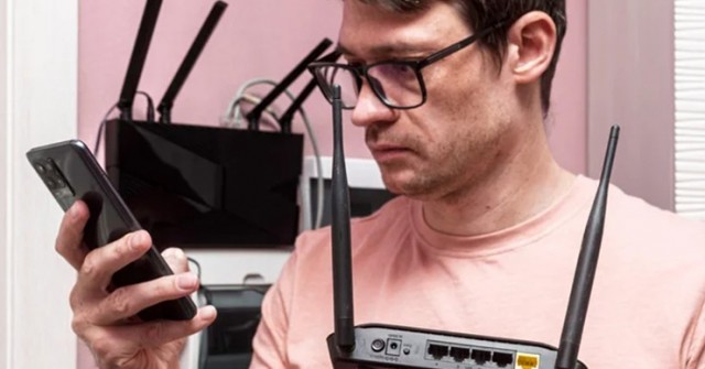 Cách đặt ăng-ten của modem/router giúp vào mạng Internet nhanh hơn