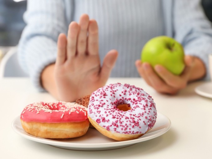 Cắt giảm đường là cách đơn giản nhất để vóc dáng thon gọn và làn da sáng hơn.