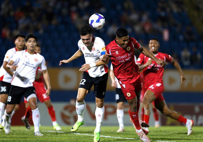 CLB Công an Hà Nội tiến gần "ngôi vương" V-League - 3