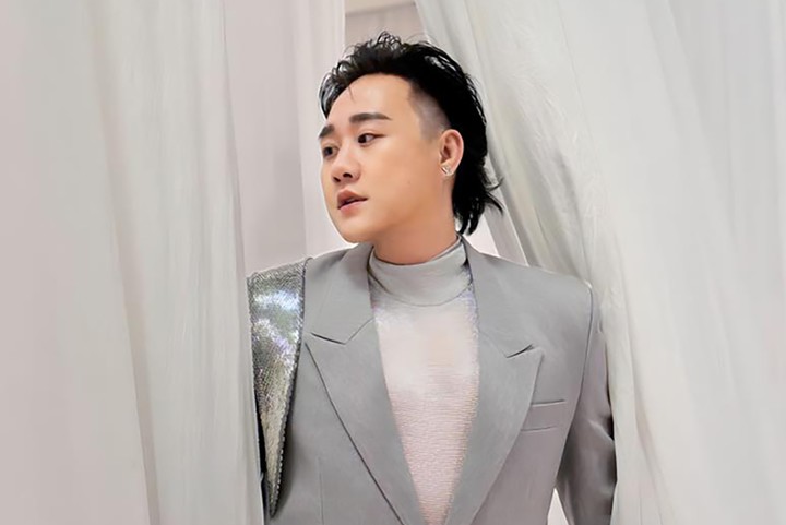 Nam ca sĩ có đời tư kín tiếng ở tuổi U40. (Ảnh: FBNV)