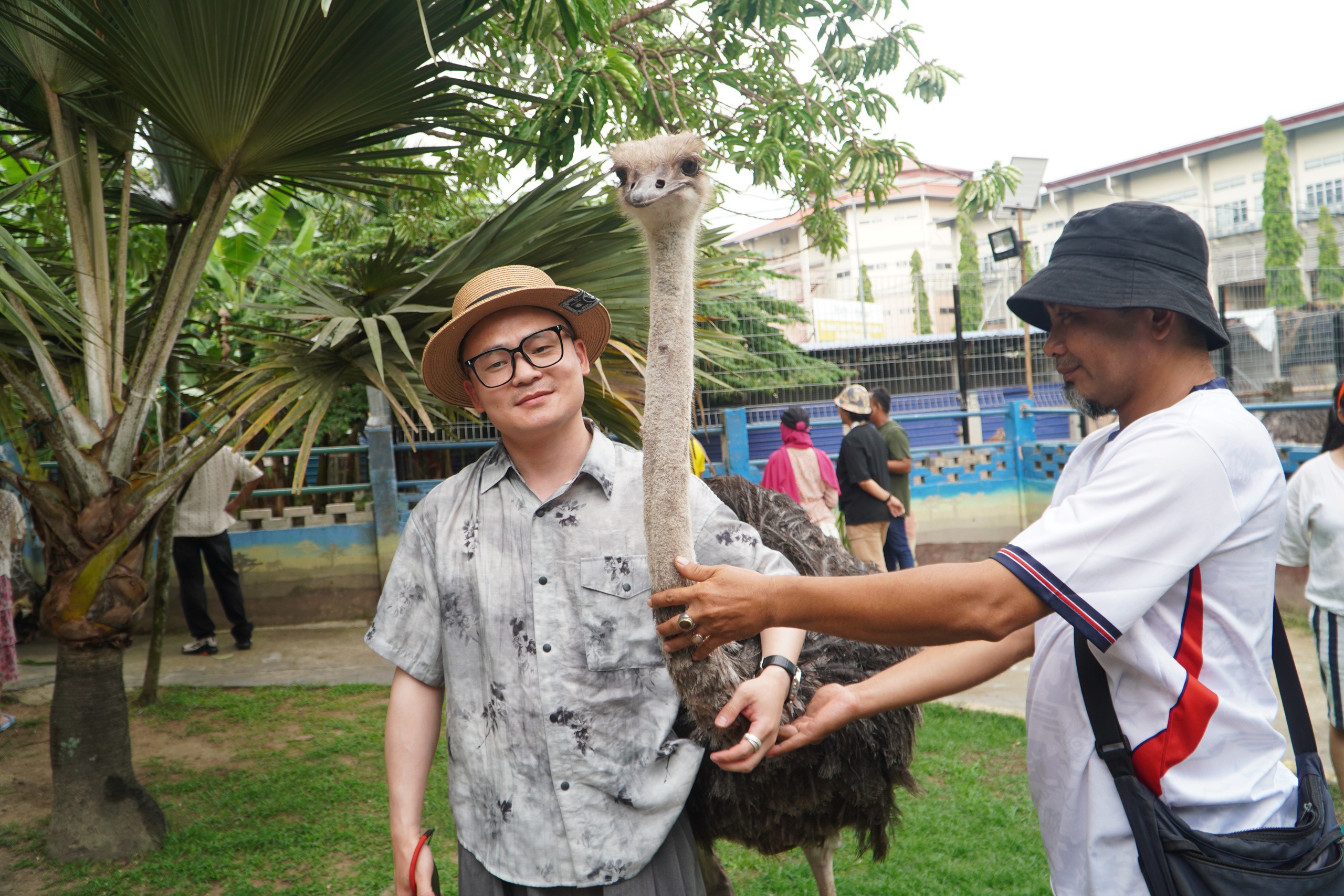 Giá vé vào cổng từ 140.000 - 170.000 đồng/người, tùy loại vé