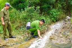 C05 - Bộ Công an vào cuộc vụ nước giếng khoan nhà dân đổi màu tím bất thường