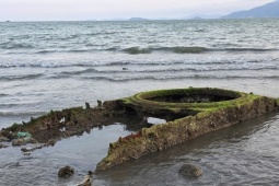 Xác xe tăng bất ngờ trồi lên ở biển Quy Nhơn