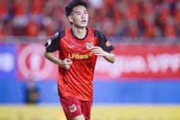 "Sát thủ" 19 tuổi của Ninh Bình FC: Ghi 3 bàn/3 trận, được HLV Popov tiến cử sang châu Âu