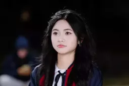 Nữ sinh Phú Thọ là Thủ khoa lập kỷ lục cao nhất kỳ thi HSA 2026: Dùng tư duy IELTS 8.0 để giải đề Văn học