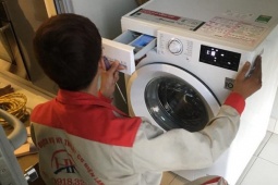 Phía sau những mẩu quảng cáo sửa máy giặt 