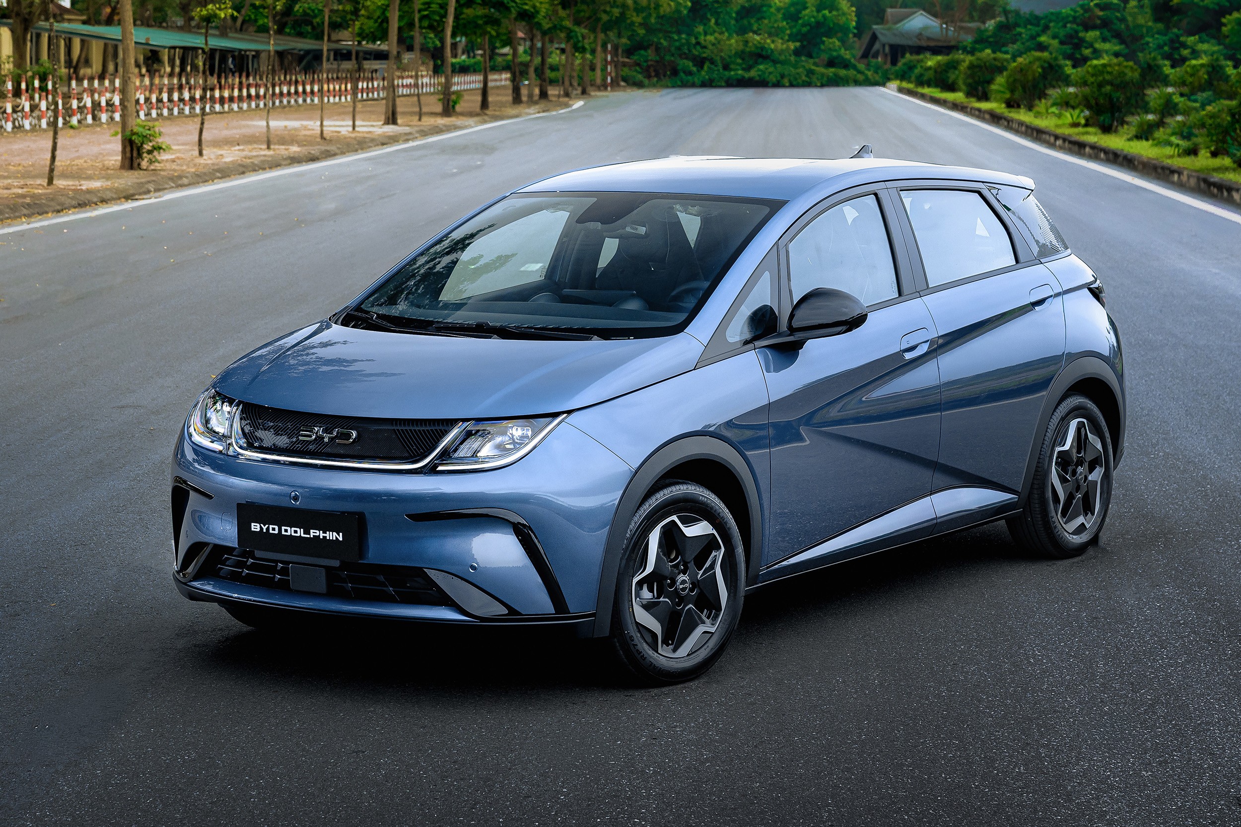 Xe được điều chỉnh đáng kể về kích thước&nbsp;chiều dài tổng thể của xe đạt 4.290 mm, tăng thêm 165 mm.