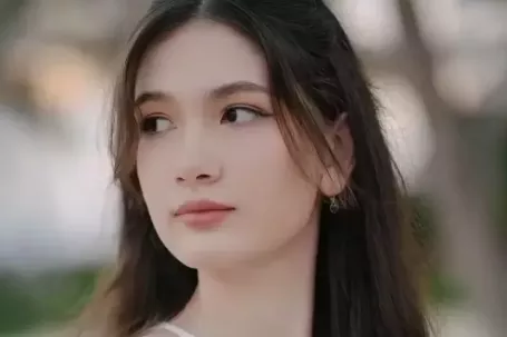 Sắc vóc em gái 19 tuổi của thủ môn Đặng Văn Lâm