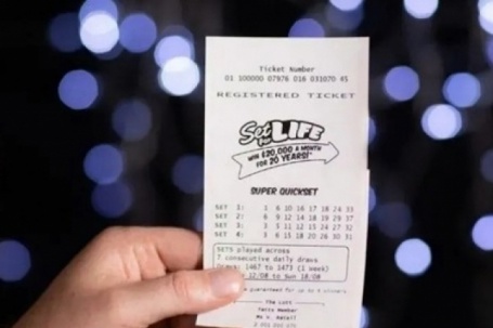 Trúng số 3 triệu USD nhưng cả năm không tới nhận