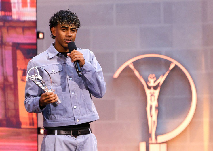 Yamal nhận giải&nbsp;"VĐV trẻ xuất sắc nhất năm" tại Laureus World Sports Awards