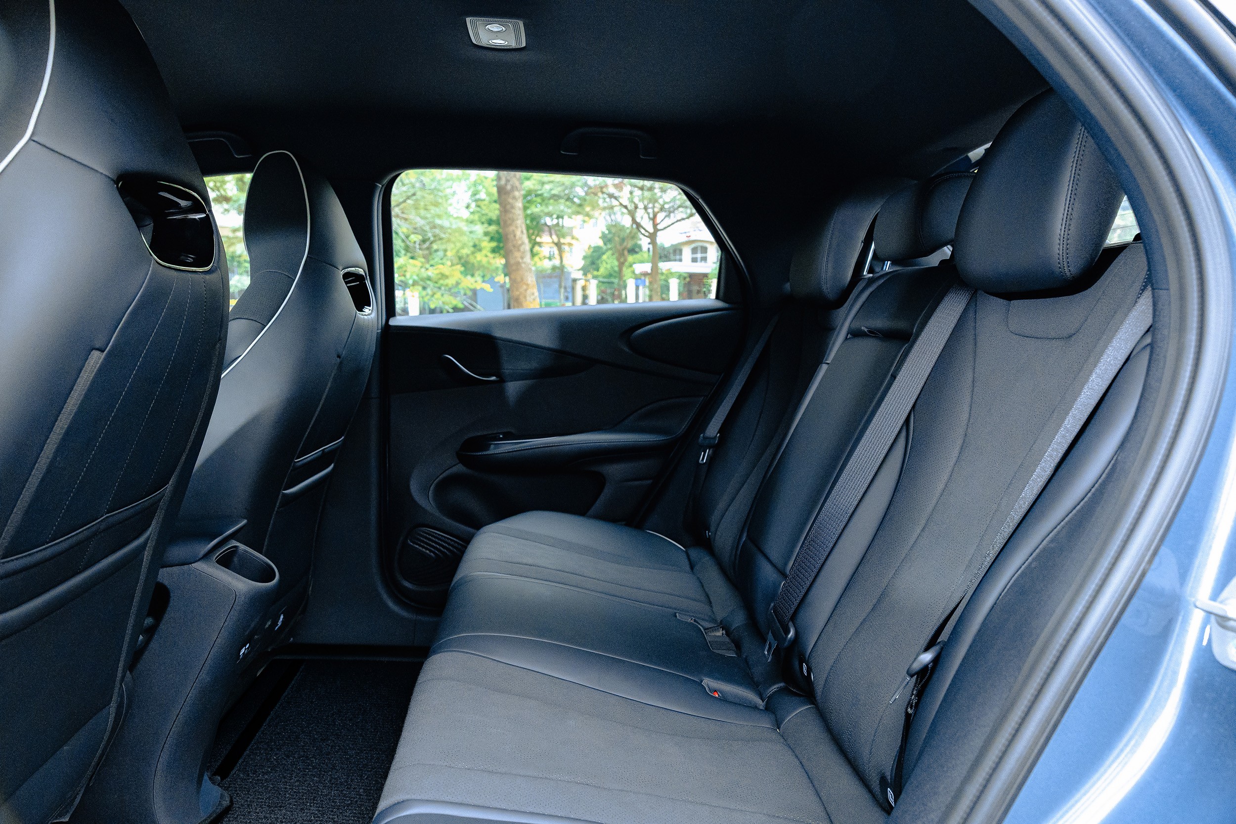 Không gian thực dụng được đề cao với hàng ghế sau gập 60:40 linh hoạt.