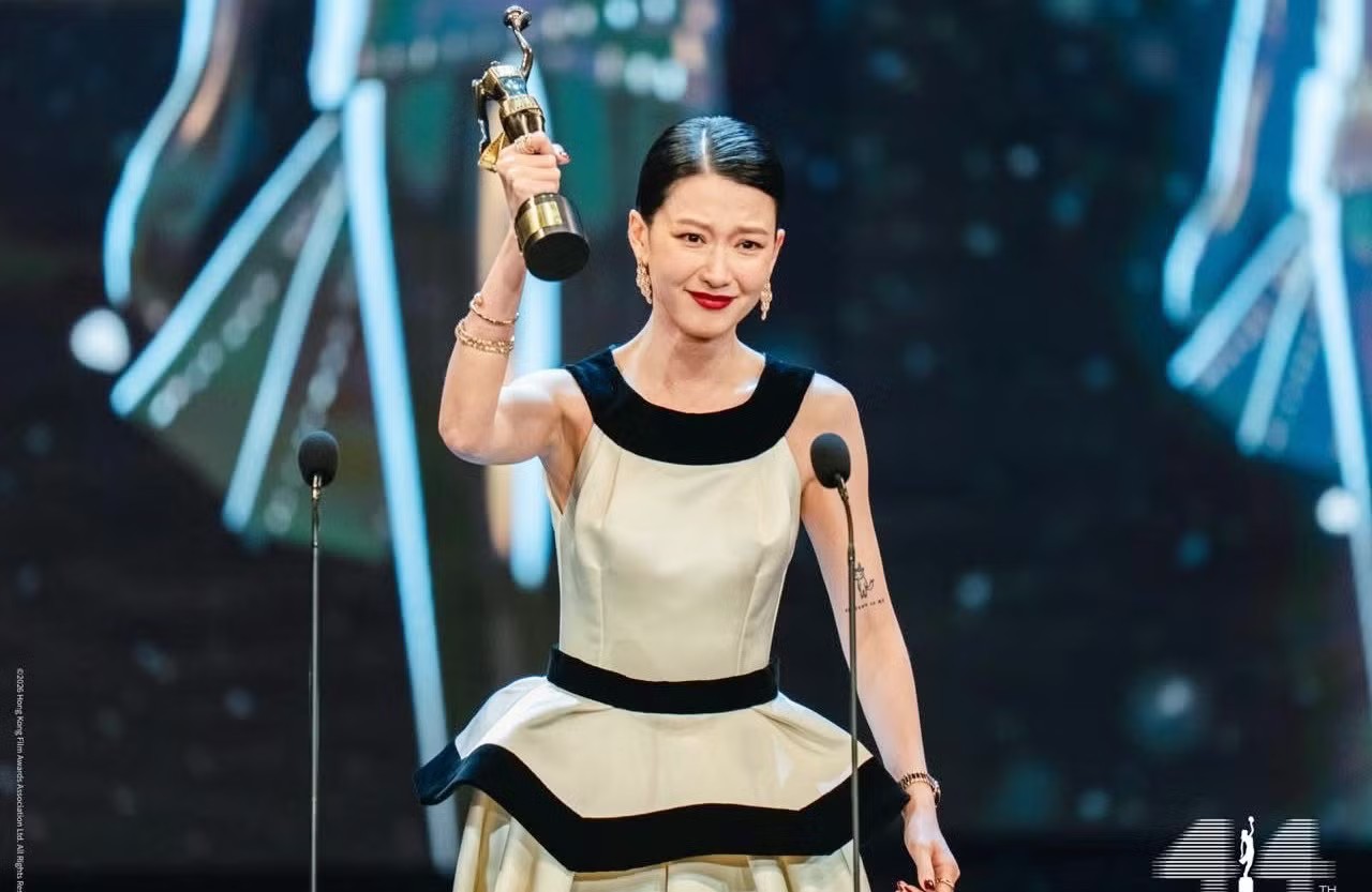 Để rồi sau đó cô phải ngậm ngùi nhìn đàn em giành chiến thắng.