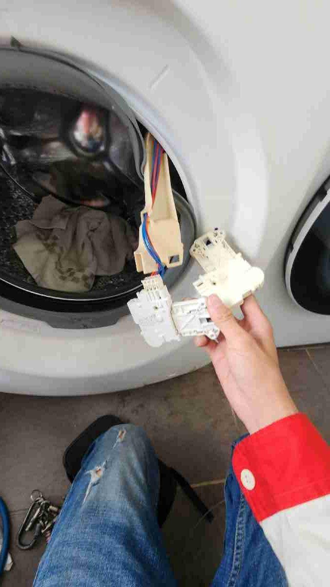 Phía sau những mẩu quảng cáo sửa máy giặt "siêu rẻ": Đâu là cái giá thực sự của sự minh bạch? - 3