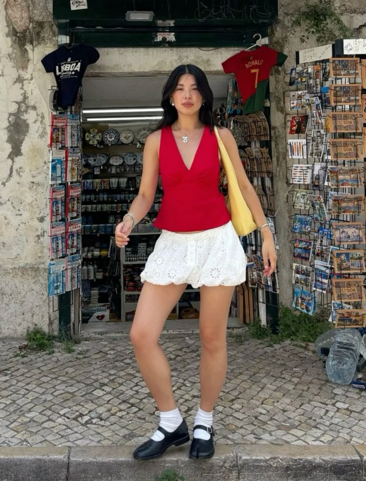 Giới trẻ săn lùng giày móng heo - 7