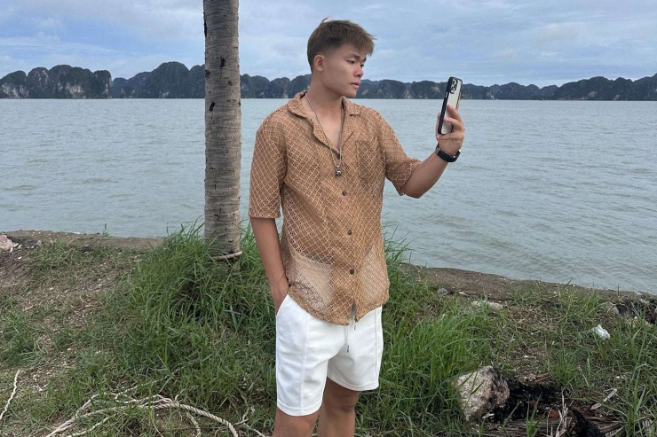 Trần Mạnh Quỳnh sinh ngày 18/1/2001 tại Kỳ Sơn, Nghệ An. Ảnh: FBNV.