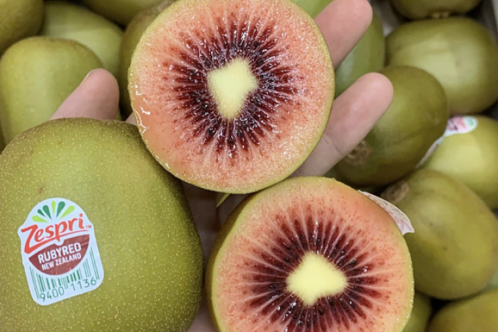 Rau quả nhập khẩu ồ ạt vào Việt Nam