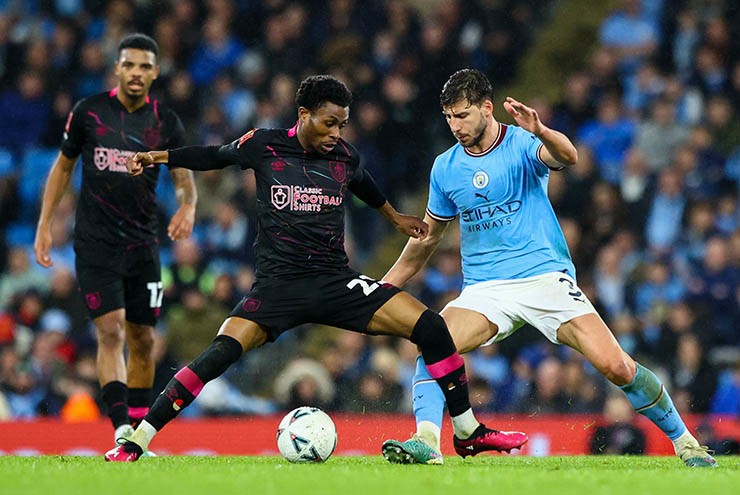 Trực tiếp bóng đá Burnley - Man City: Trông chờ Haaland tỏa sáng (Ngoại hạng Anh)