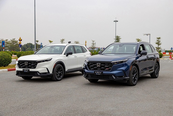 Mẫu&nbsp;Honda CR-V Hybrid lắp ráp tại Việt Nam.