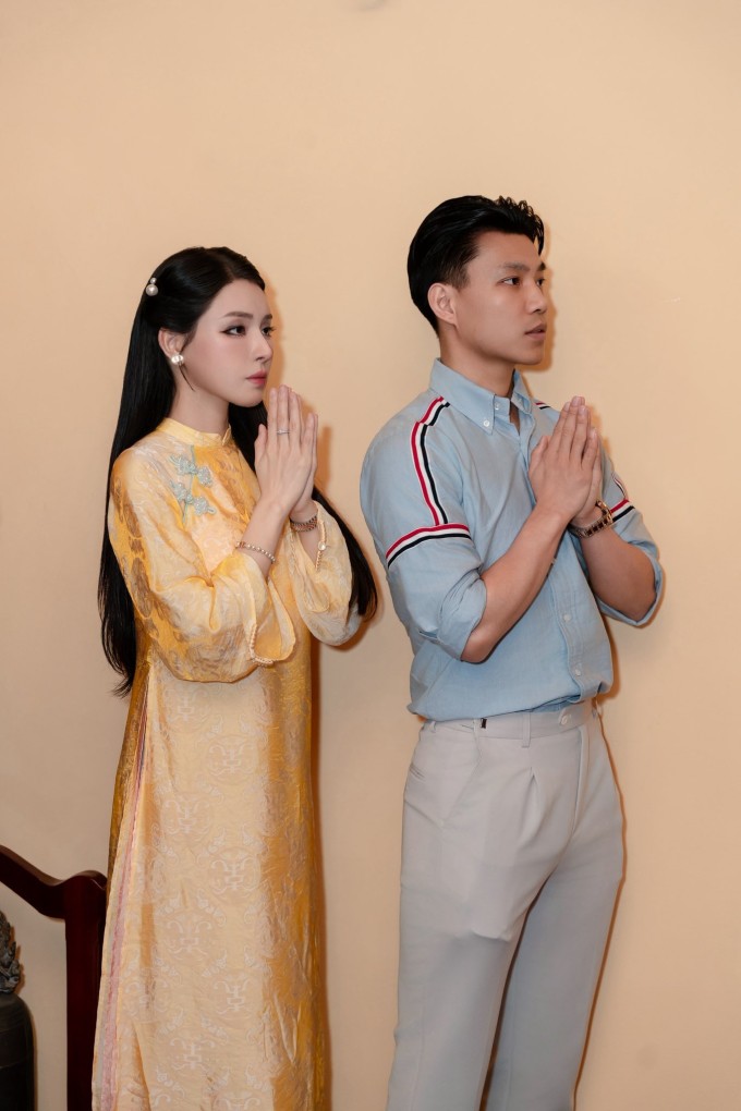 Văn Thanh tặng bạn gái 'thẻ đen' trong lễ dạm ngõ - 6