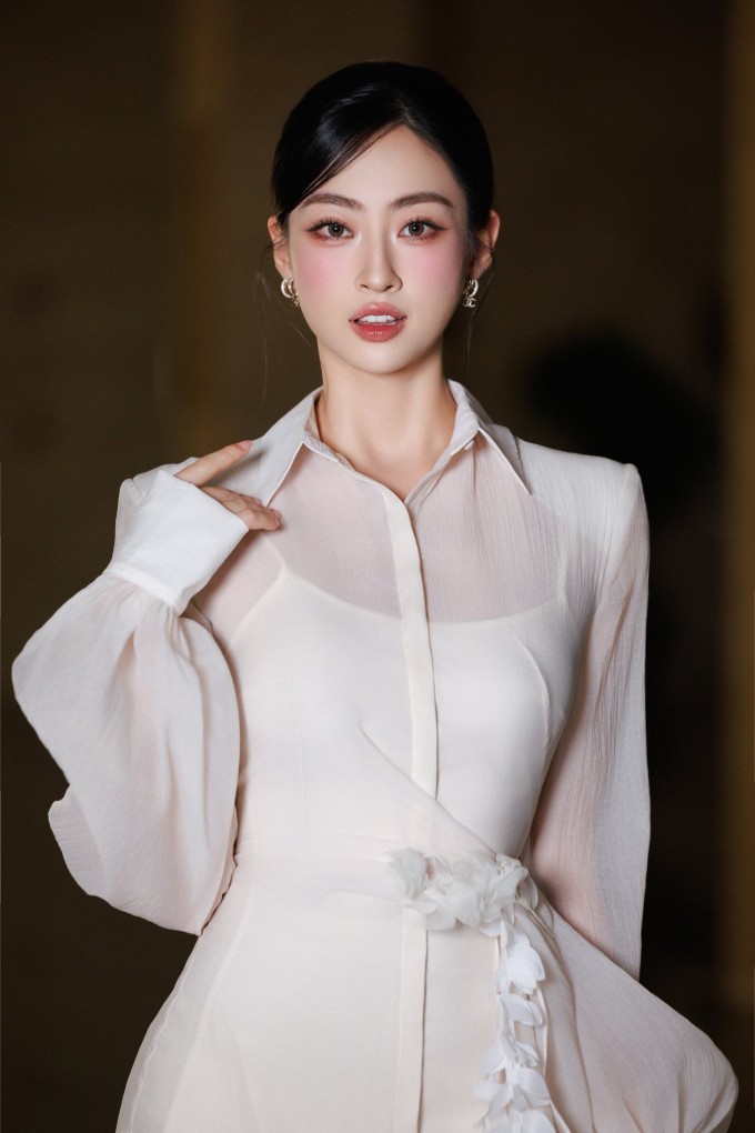 Ảnh sao 22/4: Hồng Đào hạnh phúc bên hai con gái tại Mỹ - 6