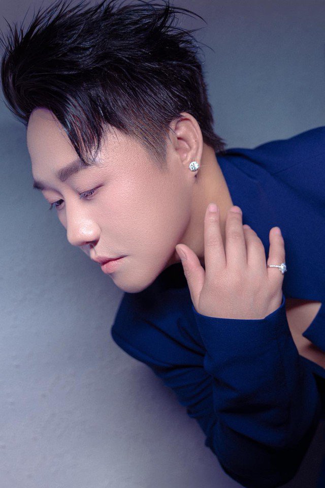 Trung Quân Idol là ai? - 1