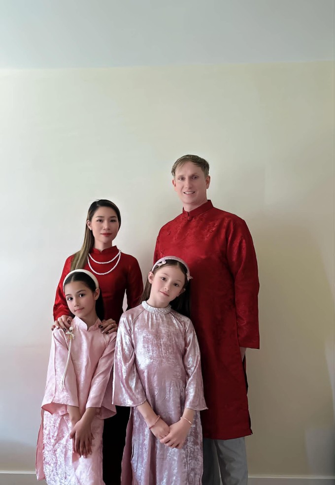 Hai bé gái lai Việt - Anh từng 'gây sốt' năm 2019 giờ ra sao? - 14