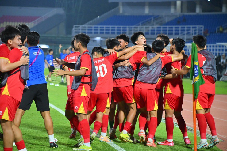 Trực tiếp bóng đá U17 Việt Nam - U17 Australia: Thẻ đỏ cuối trận (U17 Đông Nam Á) (Hết giờ) - 5