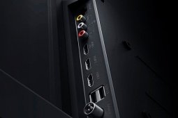 Một cổng nhỏ phía sau Smart TV nhưng có công dụng không hề nhỏ