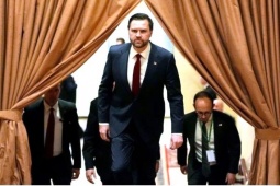 Mỹ hủy chuyến đi Pakistan của ông Vance, chờ đề xuất từ Iran