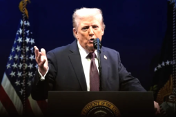 Iran sẵn sàng phản đòn sau khi ông Donald Trump gia hạn ngừng bắn