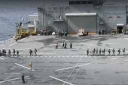 Video lực lượng Mỹ đột kích tàu có liên hệ với Iran ở vịnh Bengal