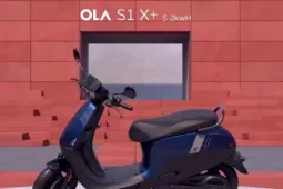 Xe máy điện đi được hơn 300 km/lần sạc, giá quy đổi ngang Honda Vision