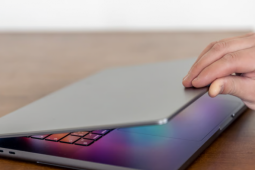 Shutdown hay Sleep: Lựa chọn nào tốt hơn cho máy tính của bạn?