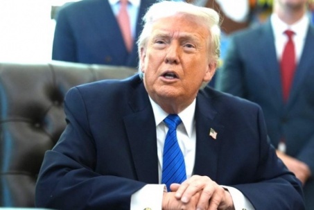 Tổng thống Mỹ Trump gia hạn lệnh ngừng bắn với Iran