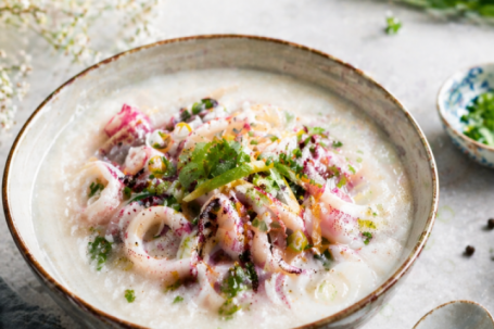 Món cháo bổ dưỡng đang 'hot' nhưng không phải ai cũng nên ăn: Bác sĩ chỉ rõ nhóm cần tránh