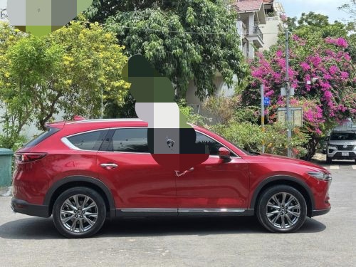 Ảnh thực tế một chiếc Mazda CX-8 được rao bán.