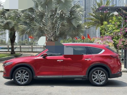 Ảnh thực tế một chiếc Mazda CX-8 được rao bán.
