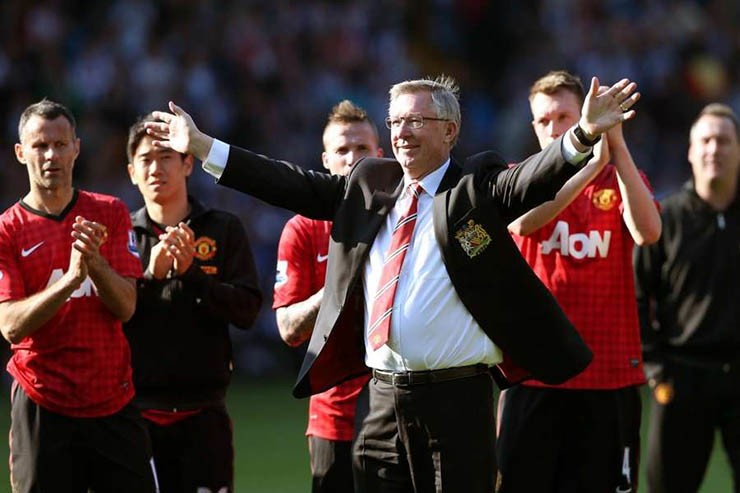 Sir Alex rời đi trong sự vĩ đại, nhưng đội hình ông để lại không được đánh giá quá cao