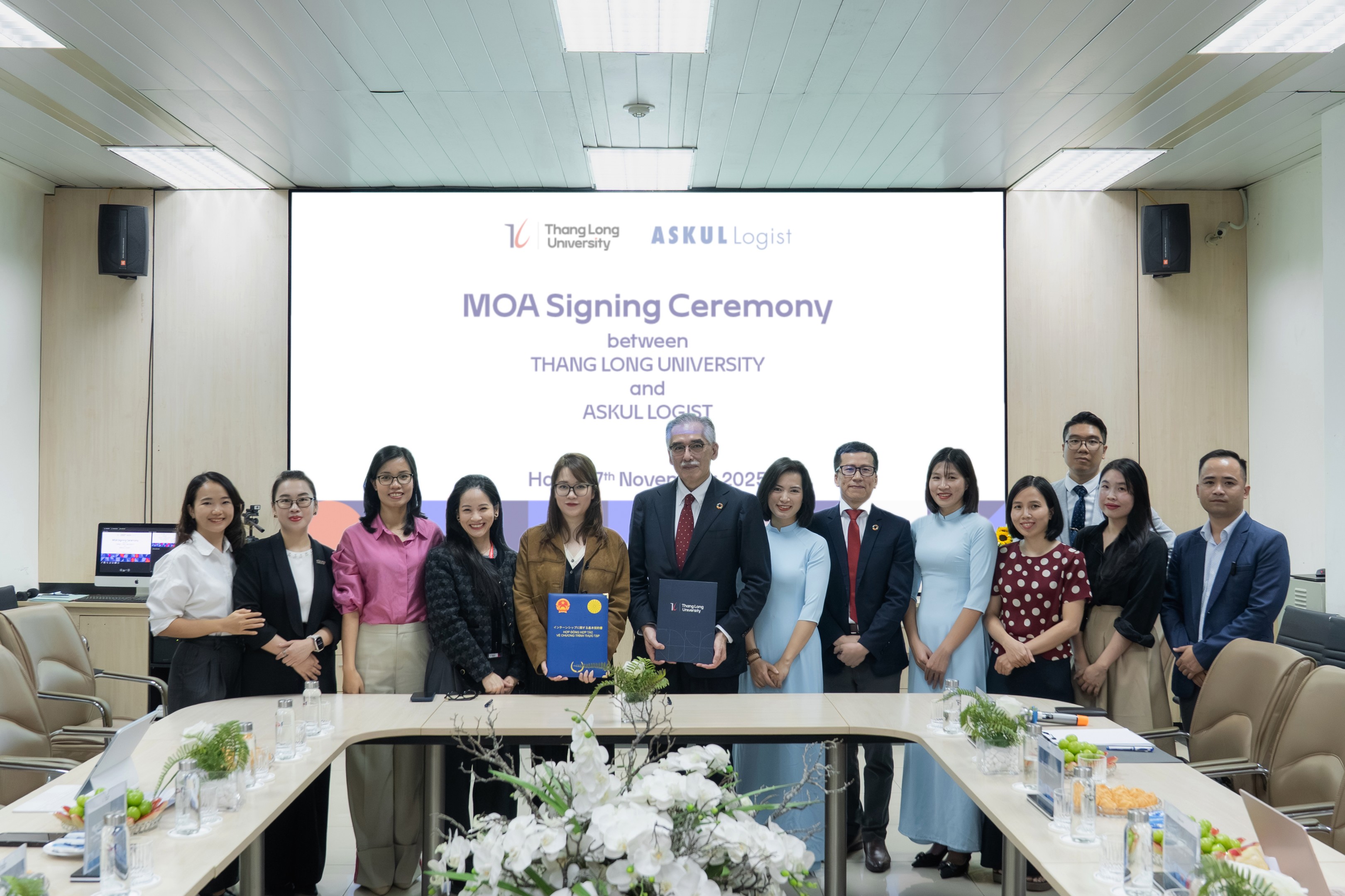 Trường Đại học Thăng Long chính thức ký kết thỏa thuận hợp tác MOA với Askul Logist