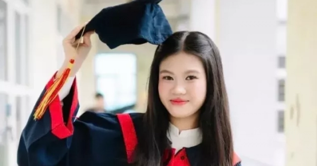 Nữ sinh chuyên Văn chinh phục top 1% SAT thế giới