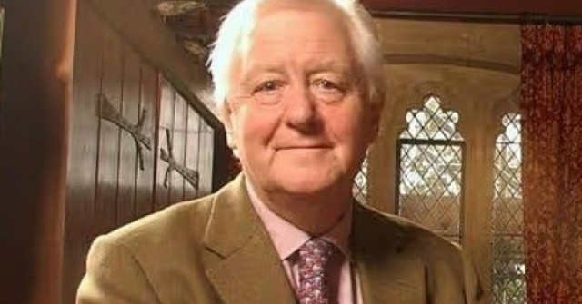 Triệu phú 80 tuổi tuyển vợ sinh con trai, chu cấp 66.000 USD/năm